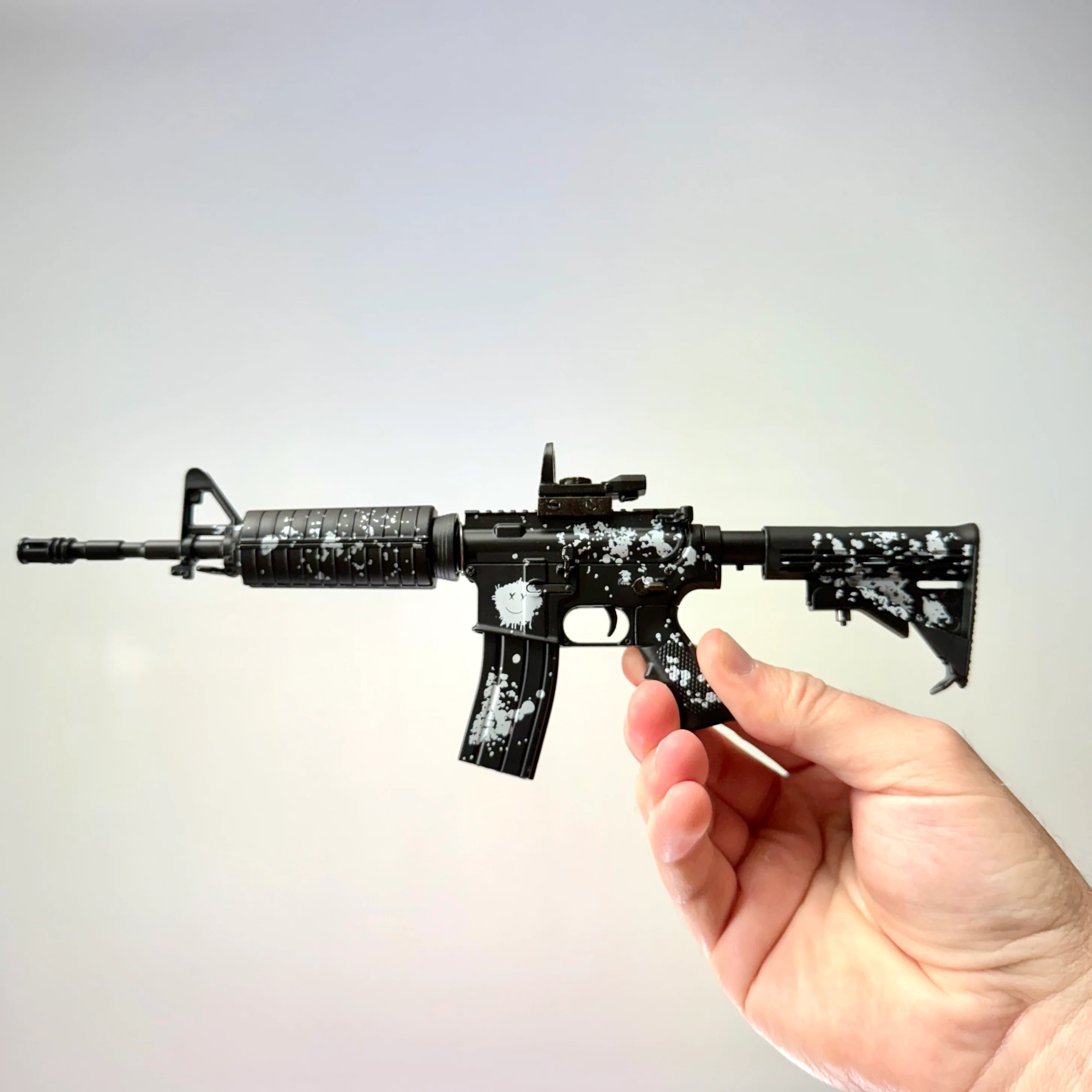 AR15 'Smile More' Model - Roman Atwood - Image 8
