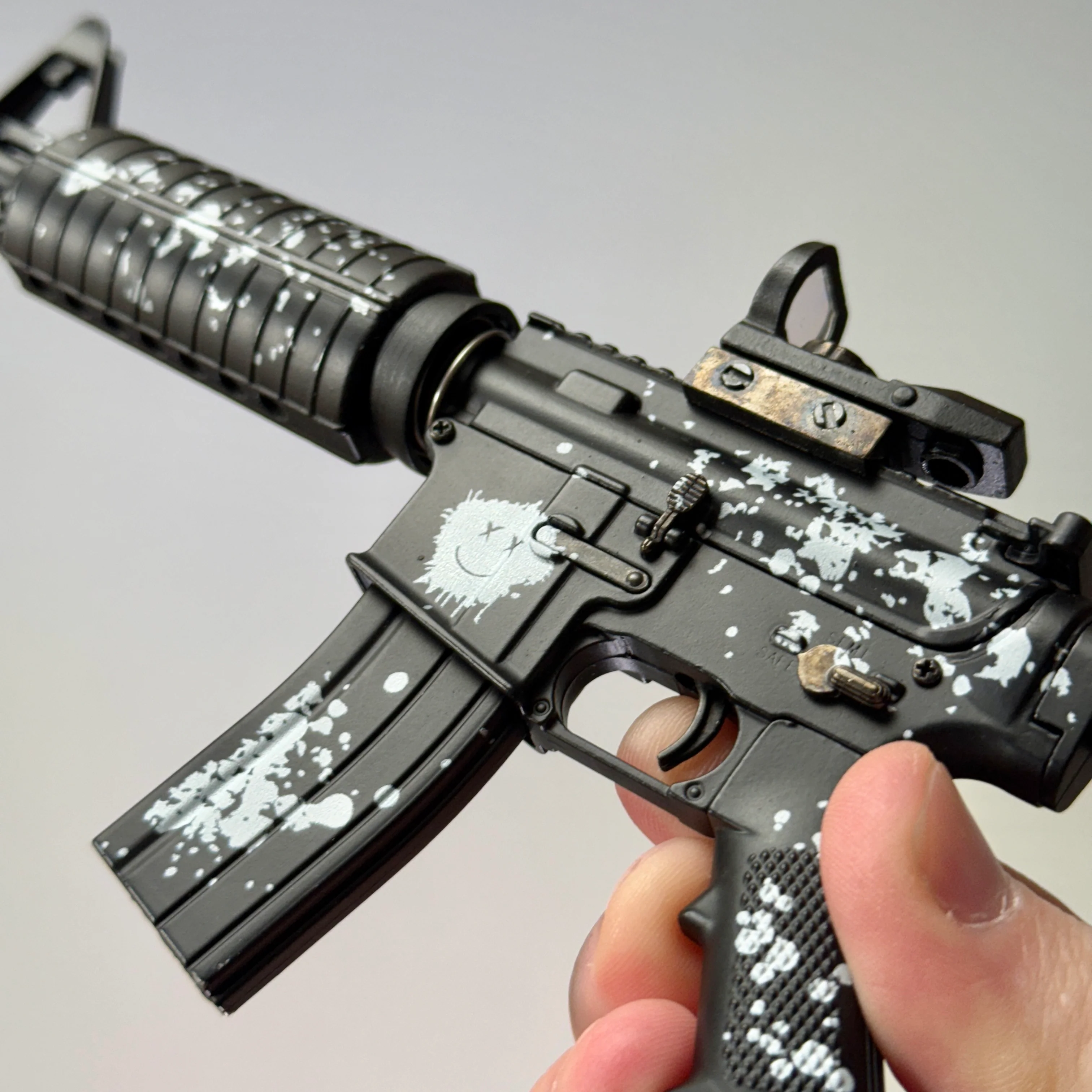 AR15 'Smile More' Model - Roman Atwood - Image 9