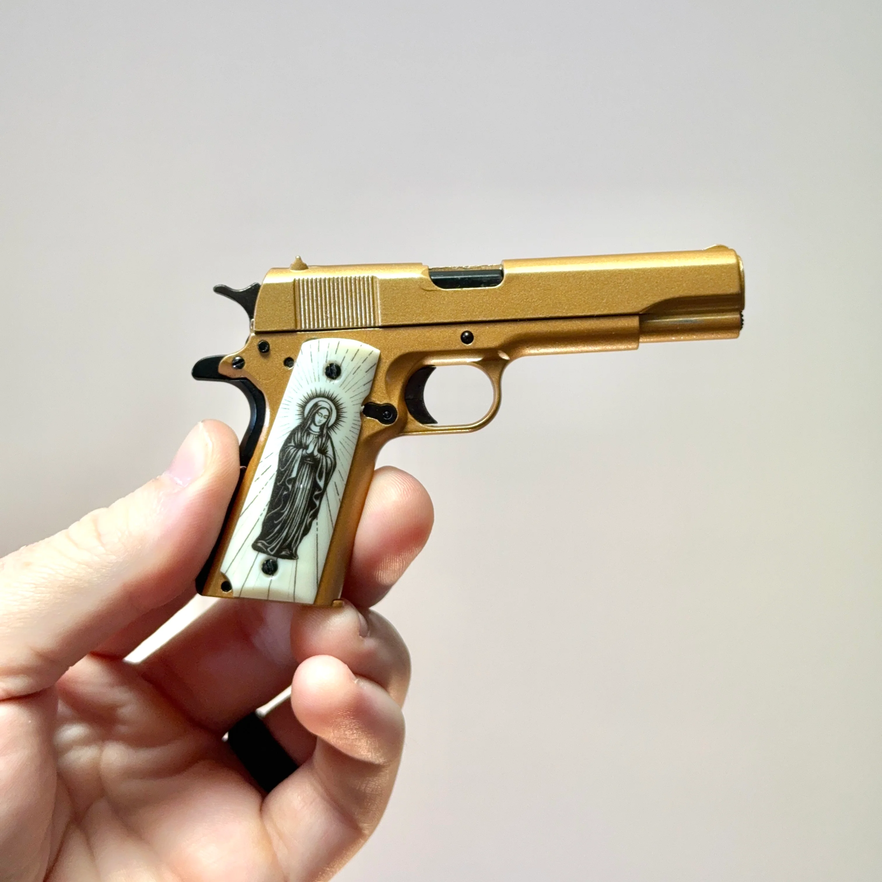 Gold 1911 'El Jefe' Limited Edition Model - Image 4