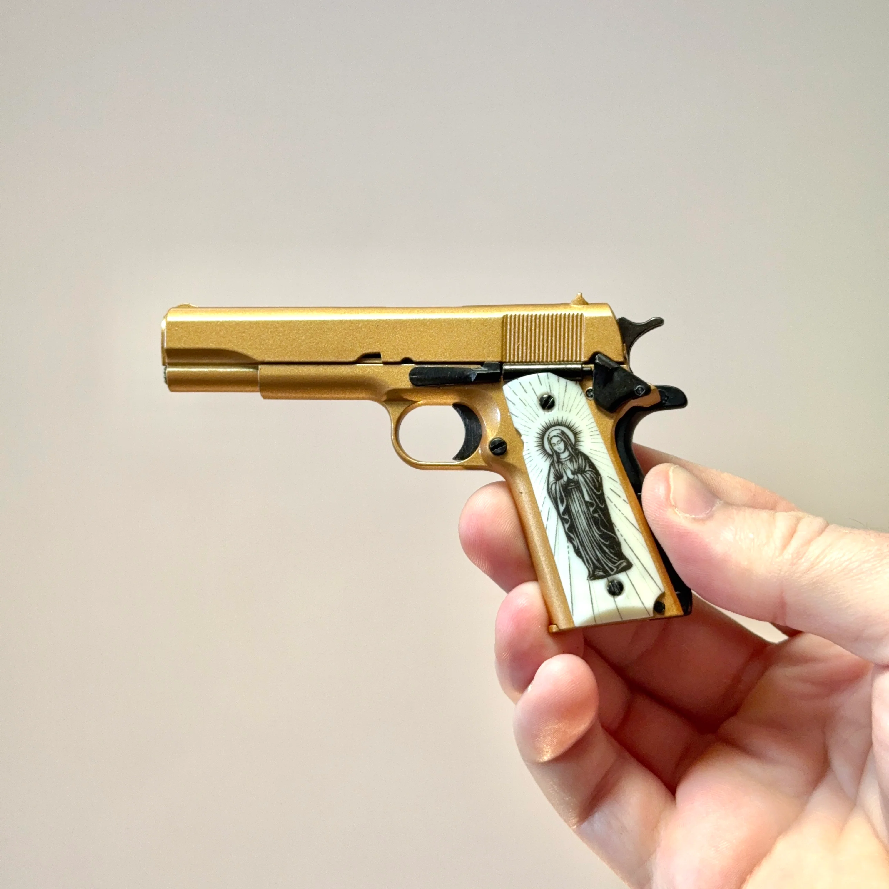 Gold 1911 'El Jefe' Limited Edition Model - Image 5