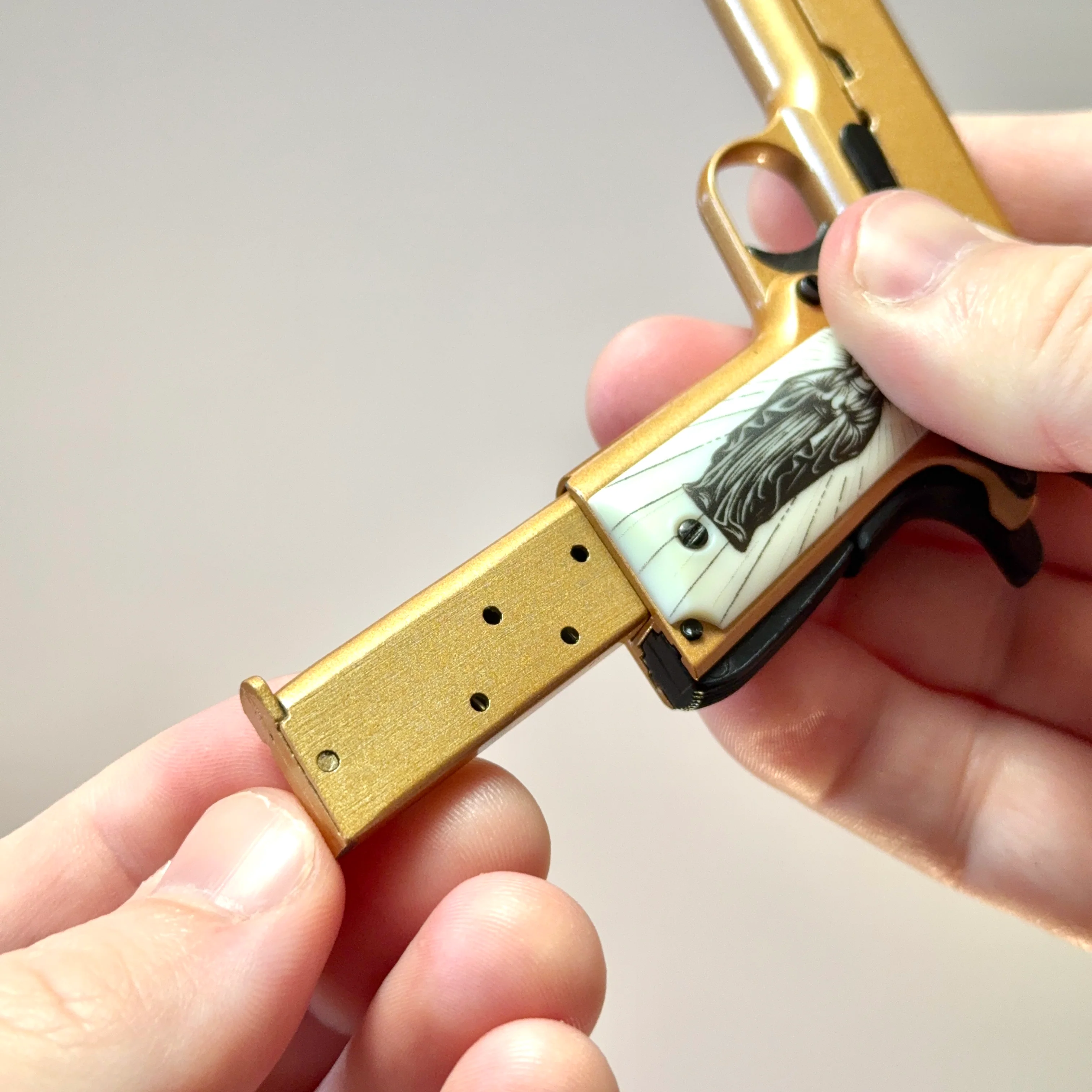 Gold 1911 'El Jefe' Limited Edition Model - Image 7