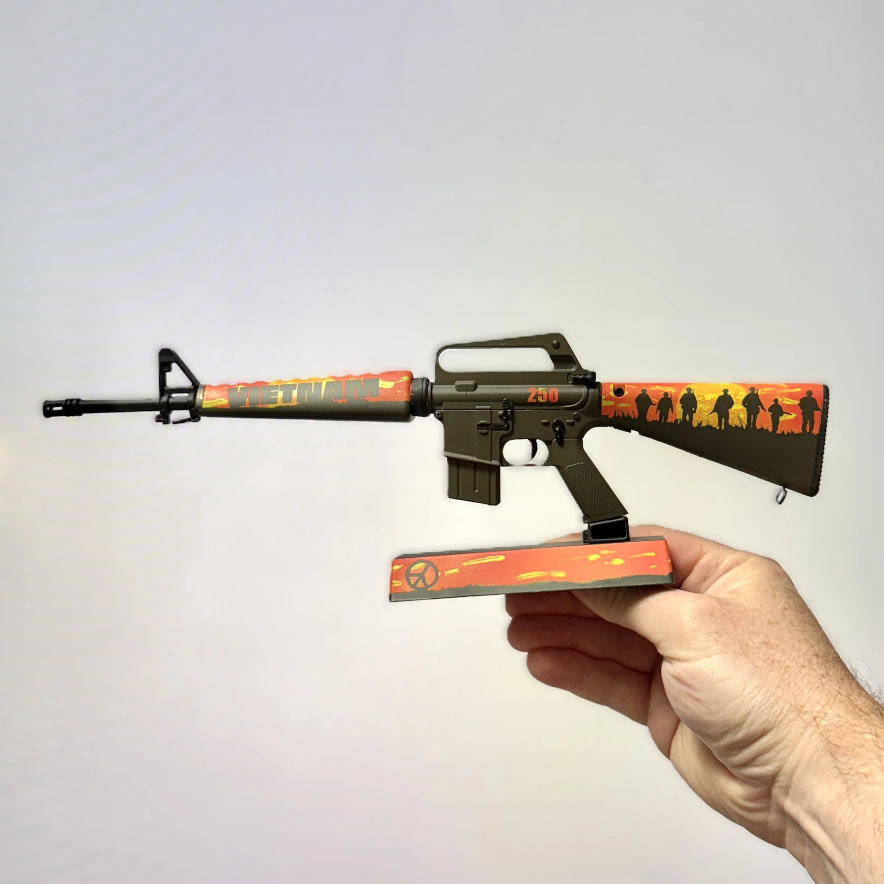 M16 Scale Model 250 Anniversary Edition - Image 4