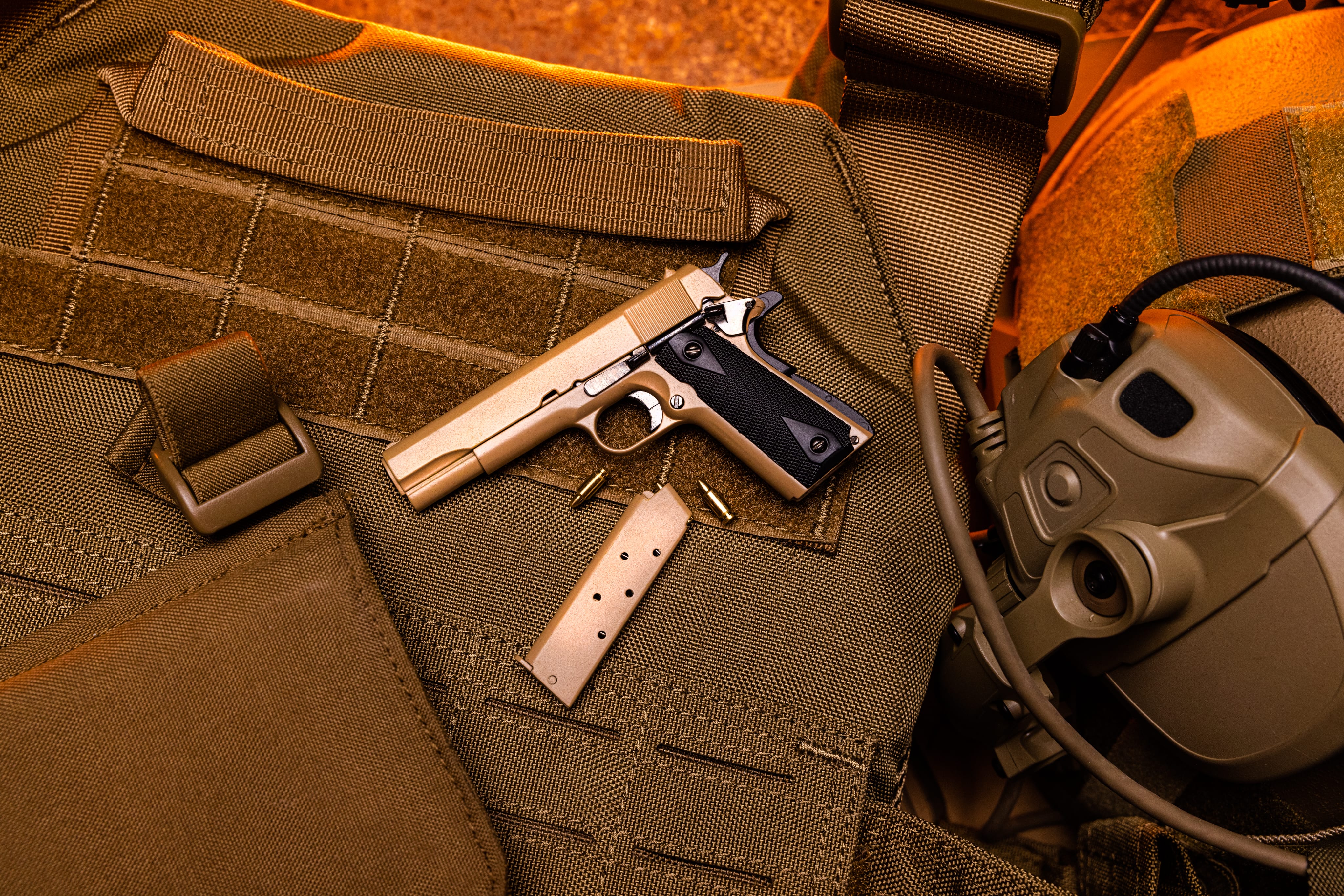 1911 1:2.5 Scale Model - Coyote - Image 4