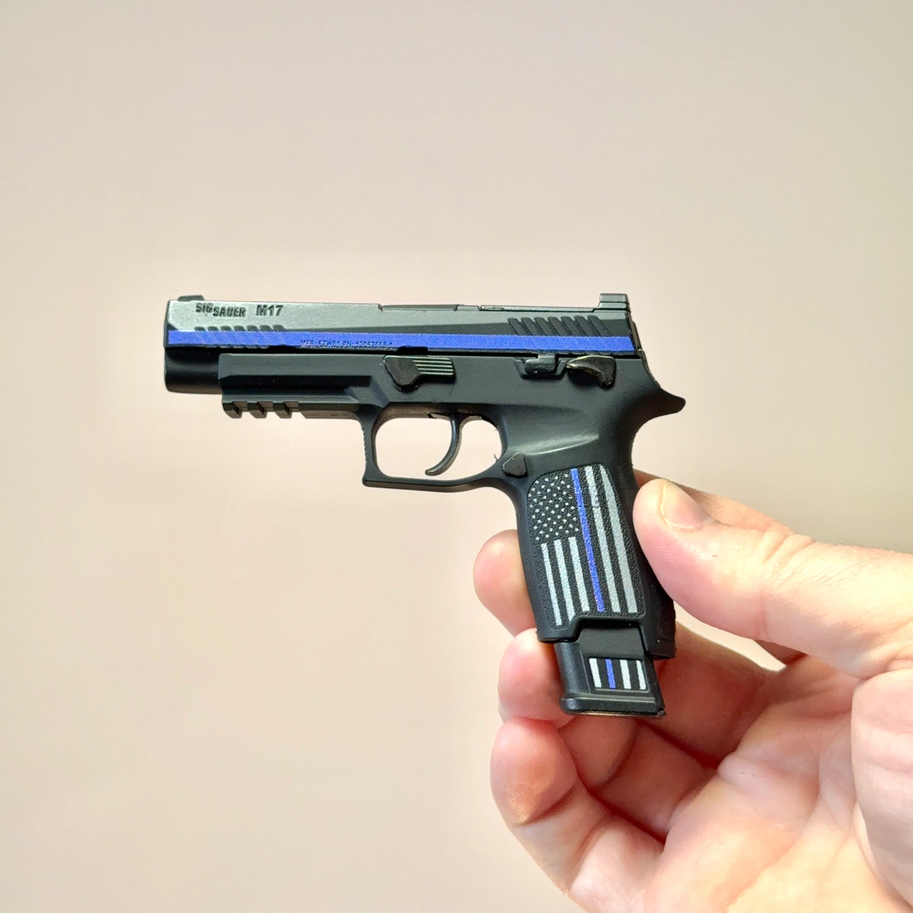 SIG SAUER M17 Model Thin Blue Line - Image 10