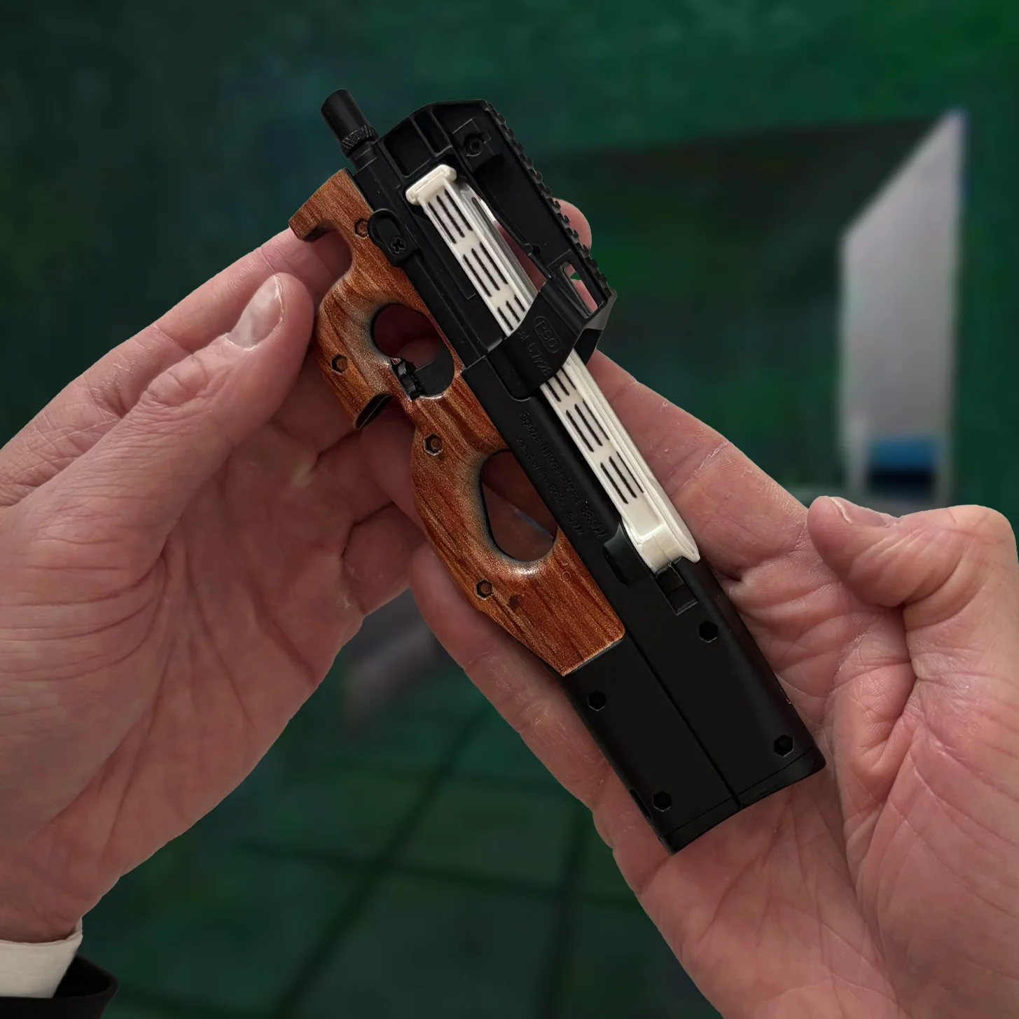 Special Edition 'RC-P90' Scale Model - Image 4
