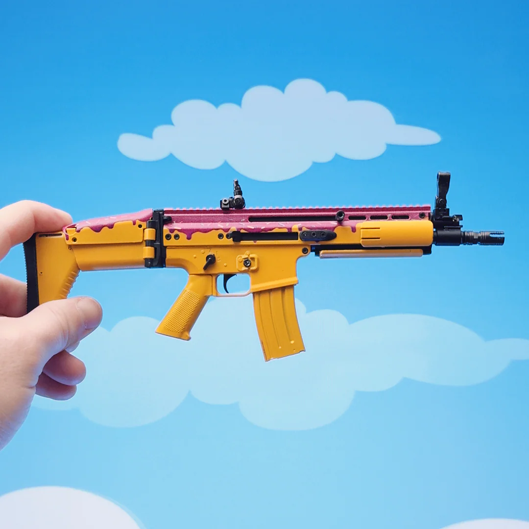Donut 1:3 Scale SCAR Limited Edition